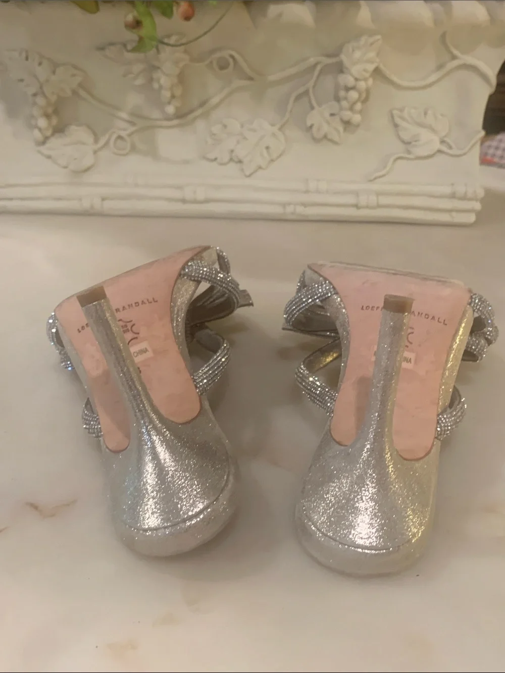 Loeffler Randall Mikel Silver Strass Bow Sandals Size 8 B